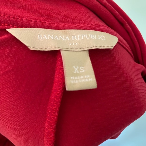 Women’s Elegant Sleeveless Top Size XS - Picture 4 of 5